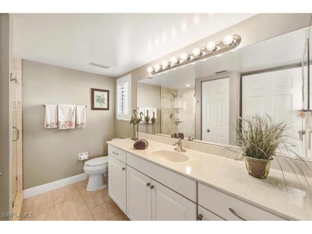 7772 Emerald Circle #101 Naples FL 34109 225081456 image16