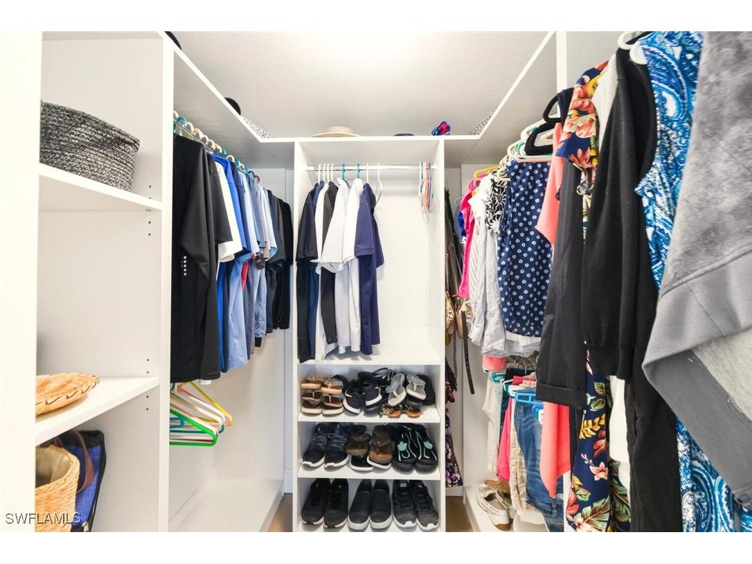 7772 Emerald Circle #101 Naples FL 34109 225081456 image18