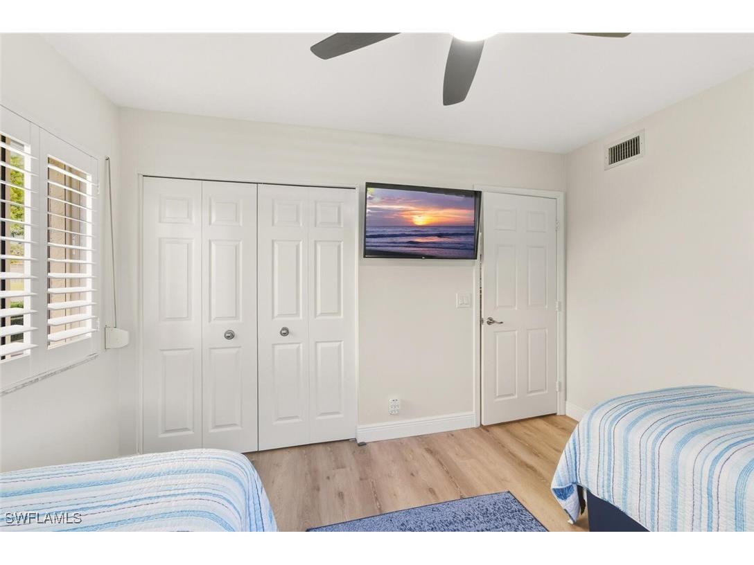 7772 Emerald Circle #101 Naples FL 34109 225081456 image21