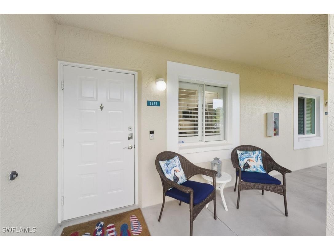 7772 Emerald Circle #101 Naples FL 34109 225081456 image24