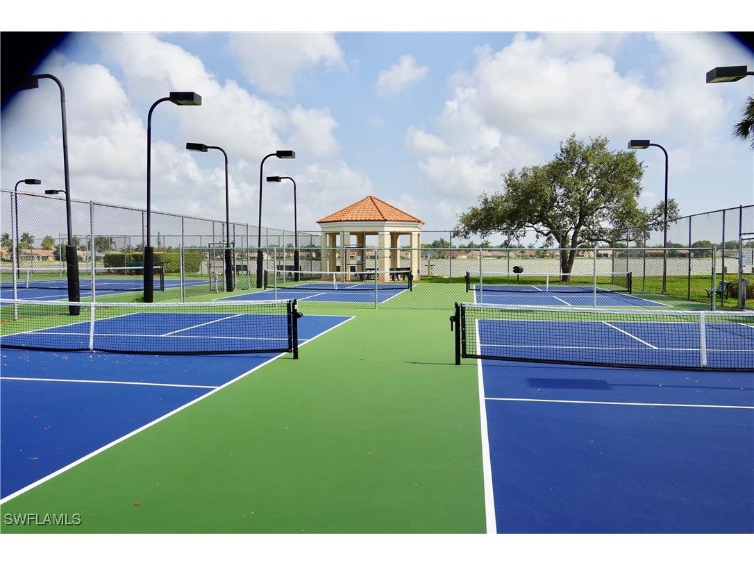 7772 Emerald Circle #101 Naples FL 34109 225081456 image32