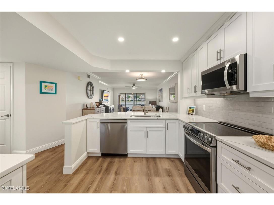 7772 Emerald Circle #101 Naples FL 34109 225081456 image5