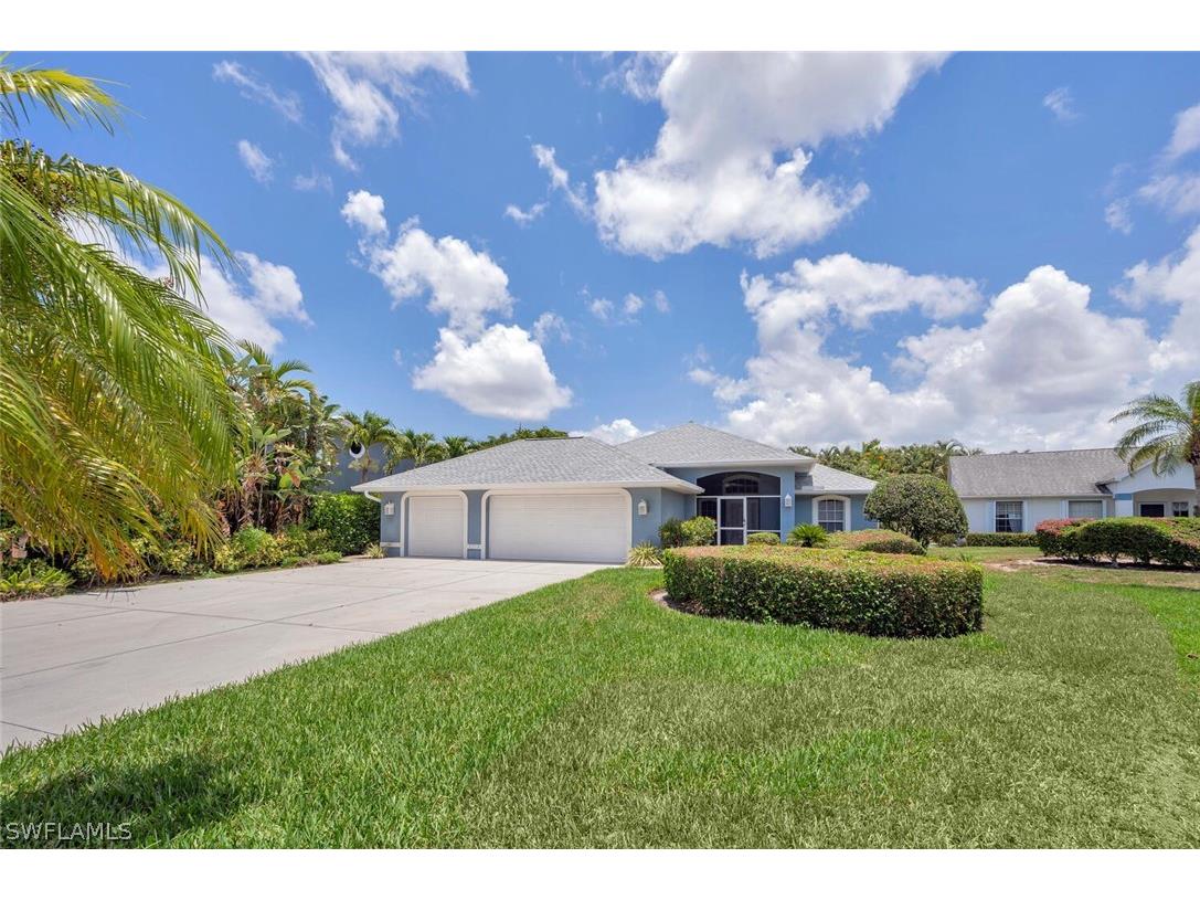 7773 Scarlet Court Naples FL 34104 224047077 image1
