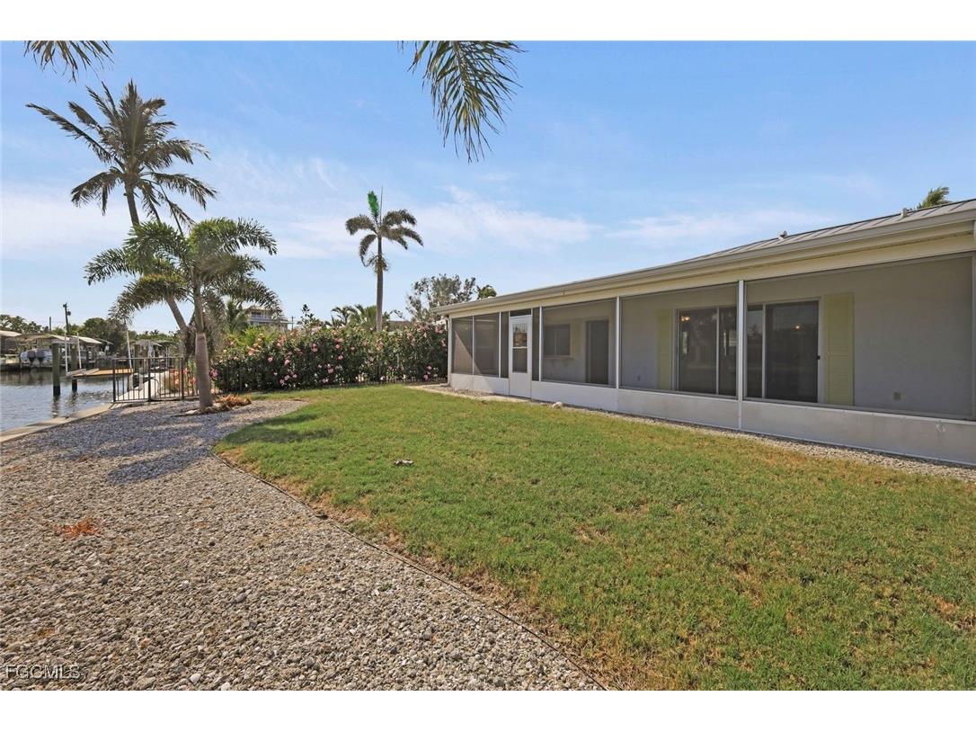 7775 Bocilla Lane Bokeelia FL 33922 2025012059 image35