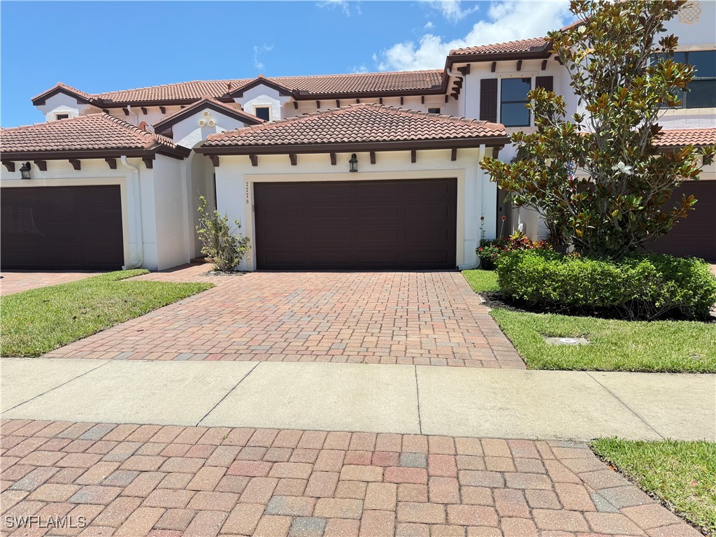 7776 Bristol Circle Naples FL 34120 225079761 image1