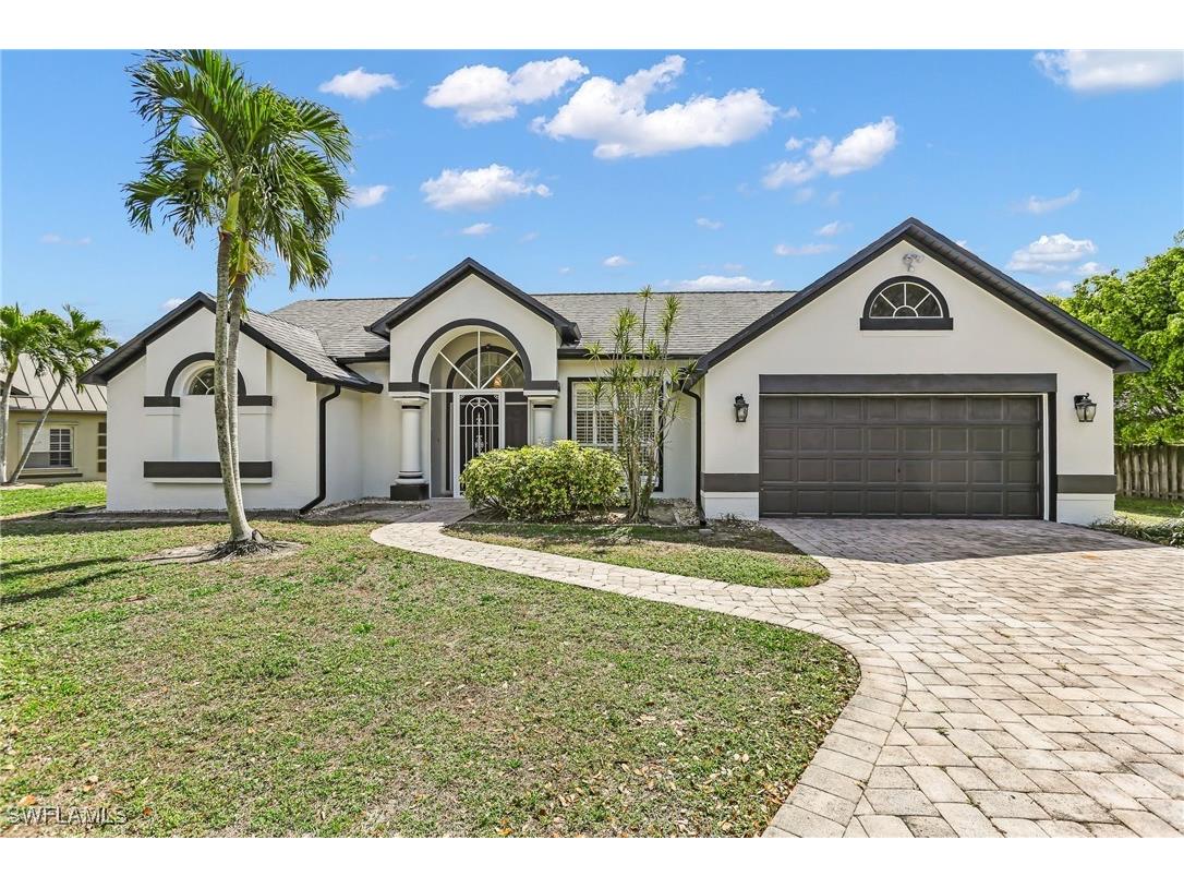 7778 Tara Court Naples FL 34104 225009349 image1
