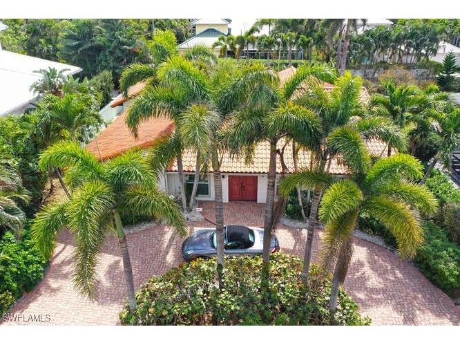 778 Broad Court S Naples FL 34102 225074548 image1