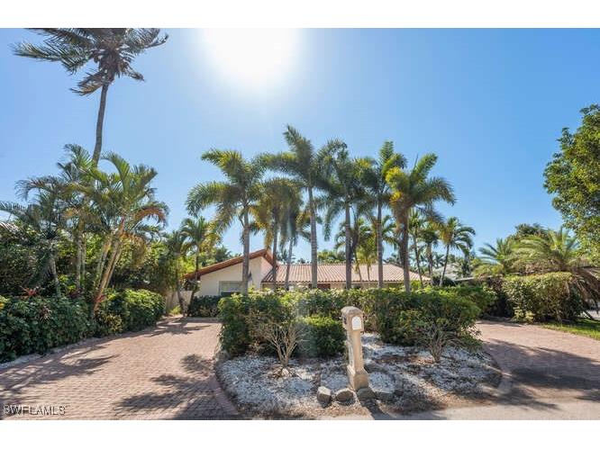 778 Broad Court S Naples FL 34102 226003909 image2