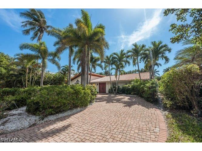 778 Broad Court S Naples FL 34102 226014309 image1