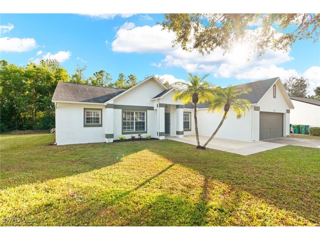 7780 Scarlet Court Naples FL 34104 225082473 image1