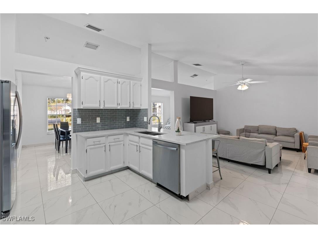 7780 Scarlet Court Naples FL 34104 225082473 image9