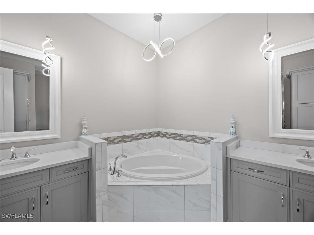 7781 Hawthorne Drive #3204 Naples FL 34113 225082787 image24