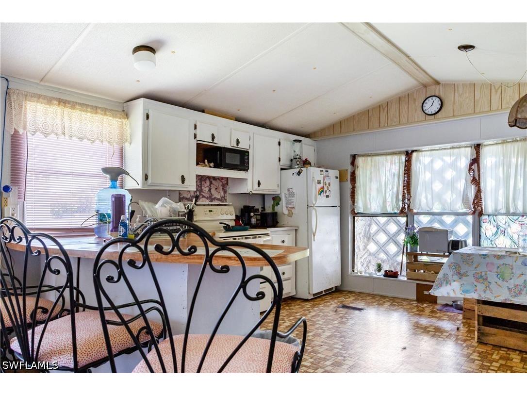 7784 Raymary Street Bokeelia FL 33922 226016781 image5