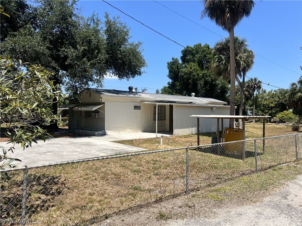 7789 Marx Drive North Fort Myers FL 33917 224054424 image1