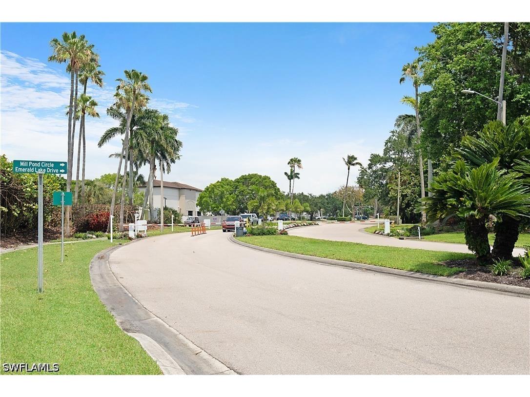 7791 Esmeralda Way #203 Naples FL 34109 226018865 image30