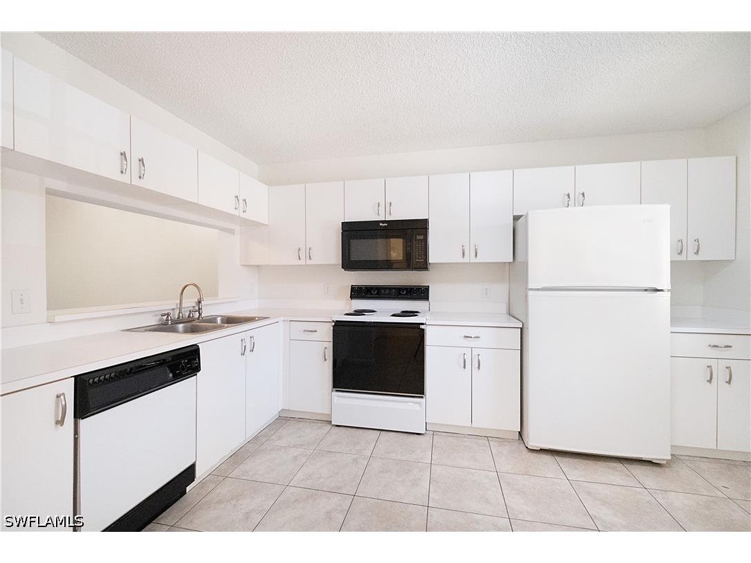 7791 Esmeralda Way #203 Naples FL 34109 226018865 image4