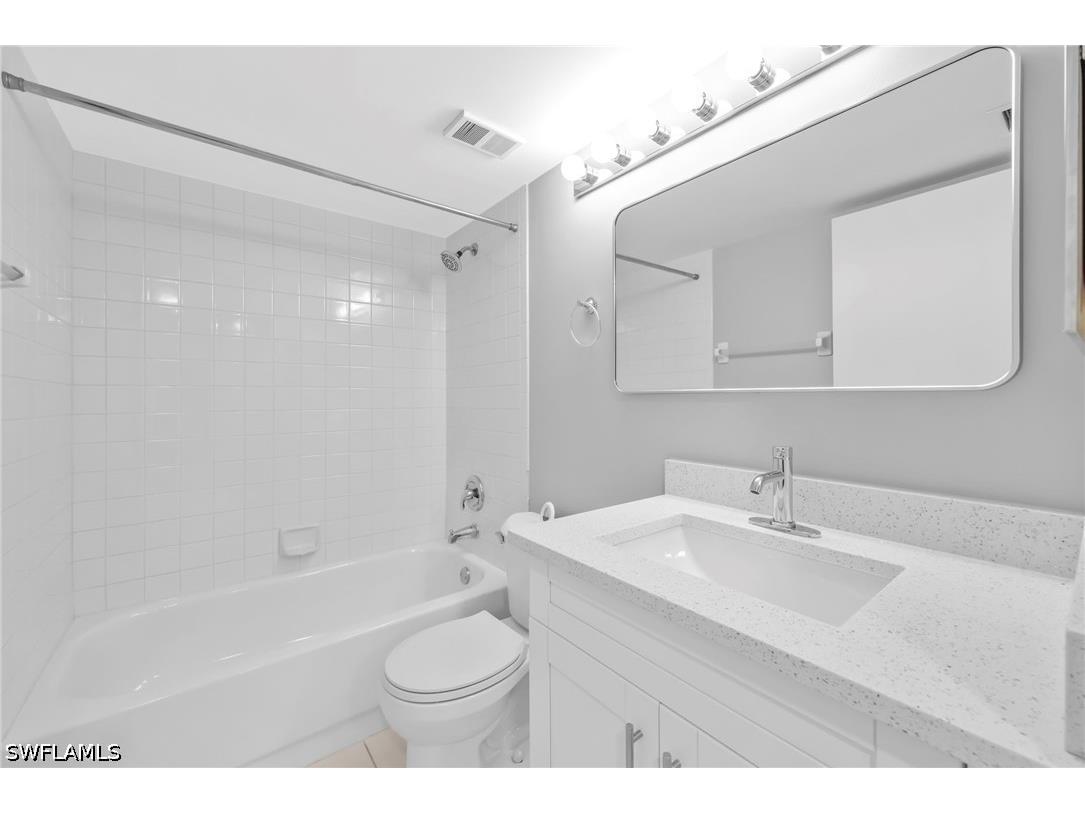 7791 Esmeralda Way #L103 Naples FL 34109 226017820 image11