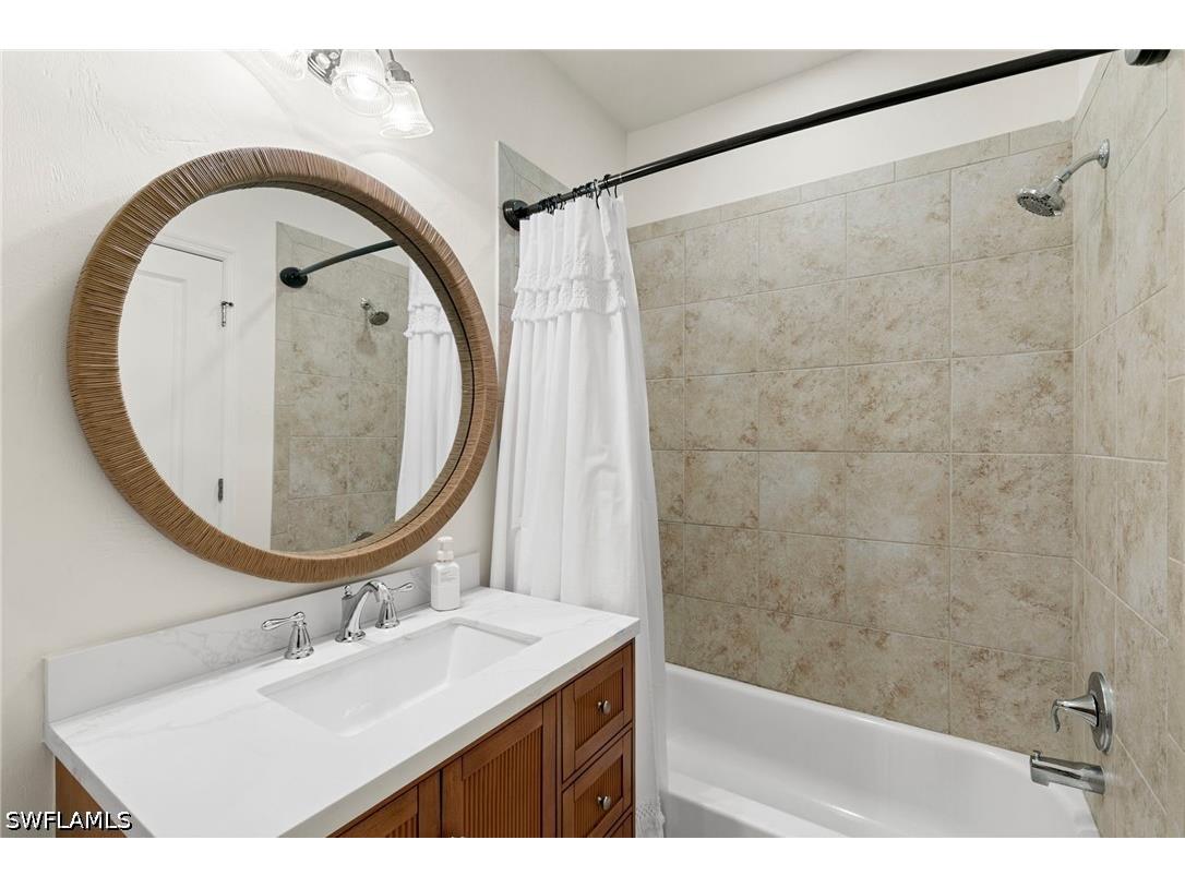 7797 Bristol Circle Naples FL 34120 226017142 image20