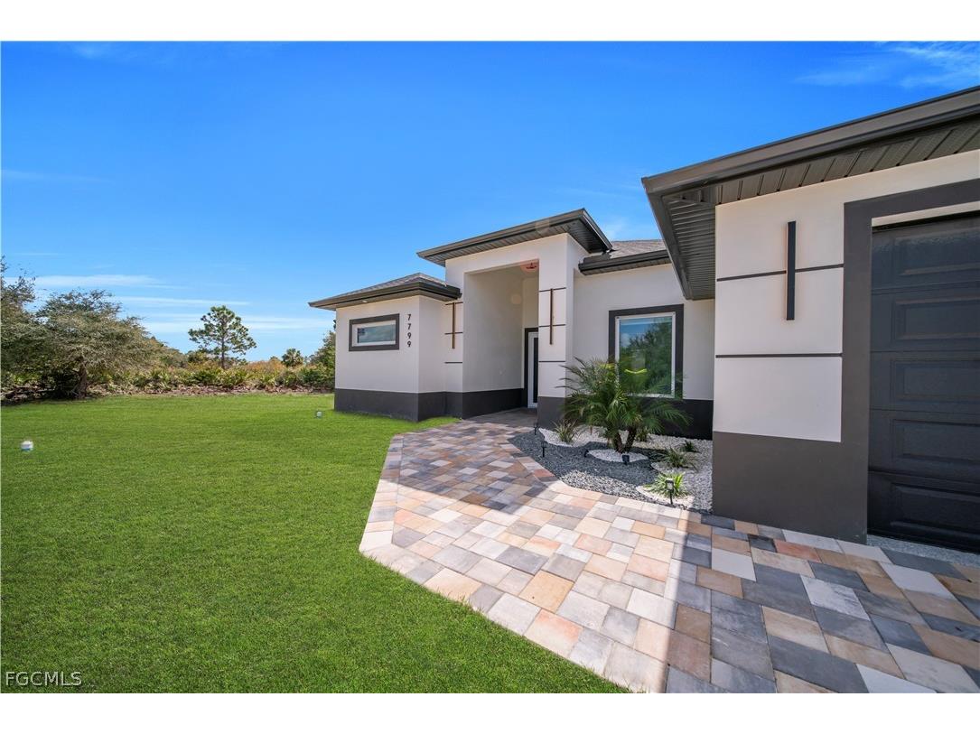 7799 15th Place Labelle FL 33935 2026008638 image2