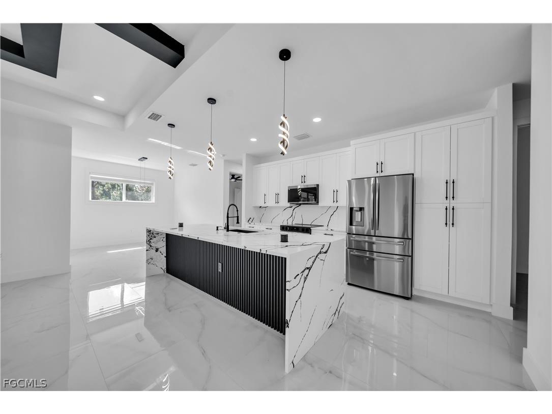 7799 15th Place Labelle FL 33935 2026008638 image4