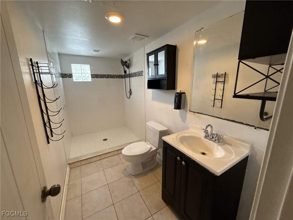 78 Rotonda Circle Rotonda West FL 33947 2025006372 image11