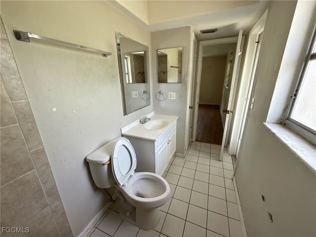 78 Rotonda Circle Rotonda West FL 33947 2025006372 image12