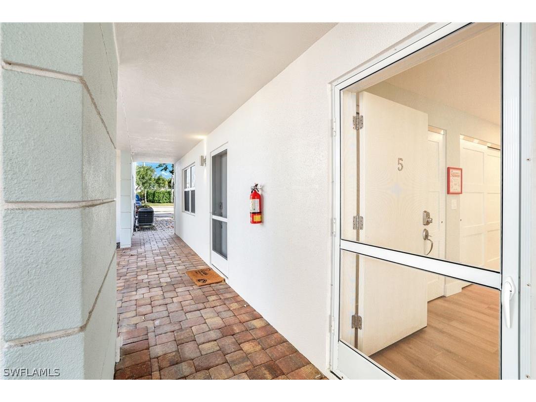780 10th Avenue #5 Naples FL 34102 226006647 image13