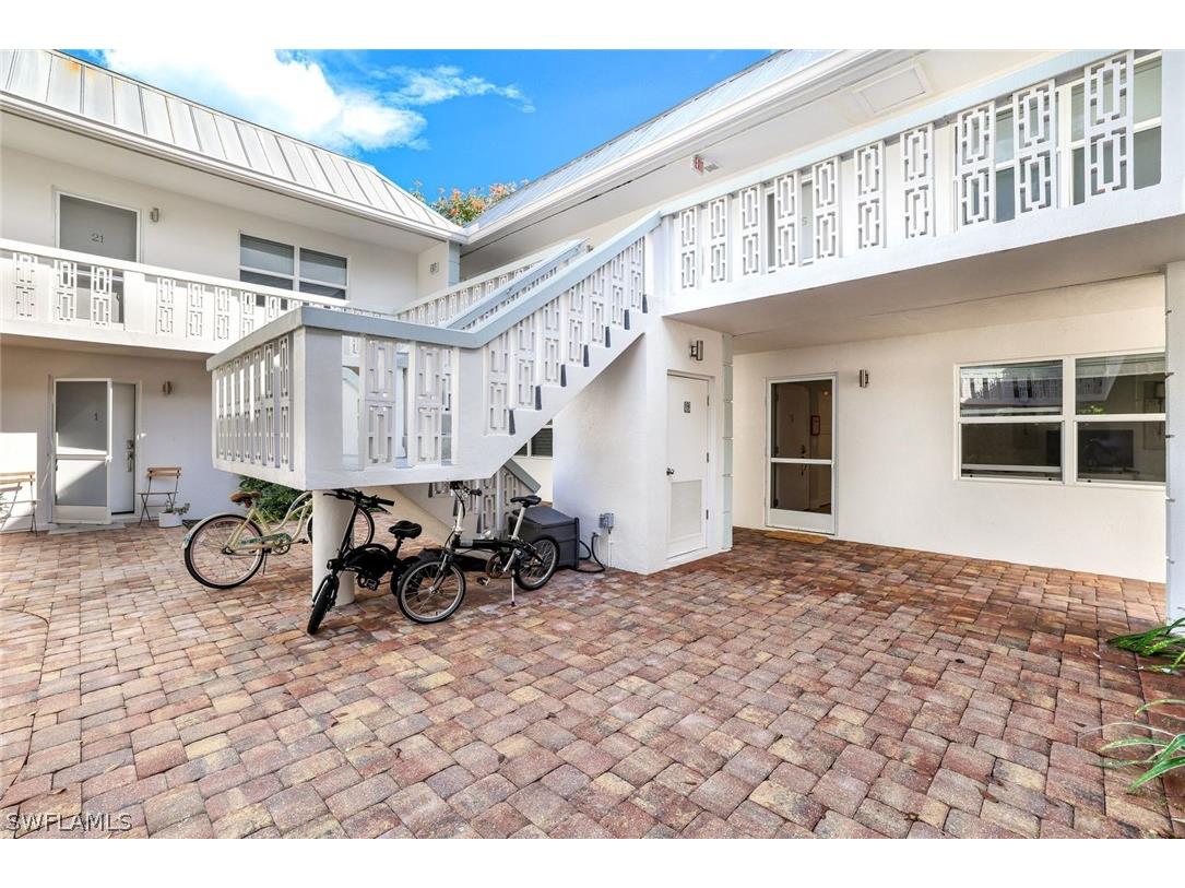780 10th Avenue #5 Naples FL 34102 226006647 image15