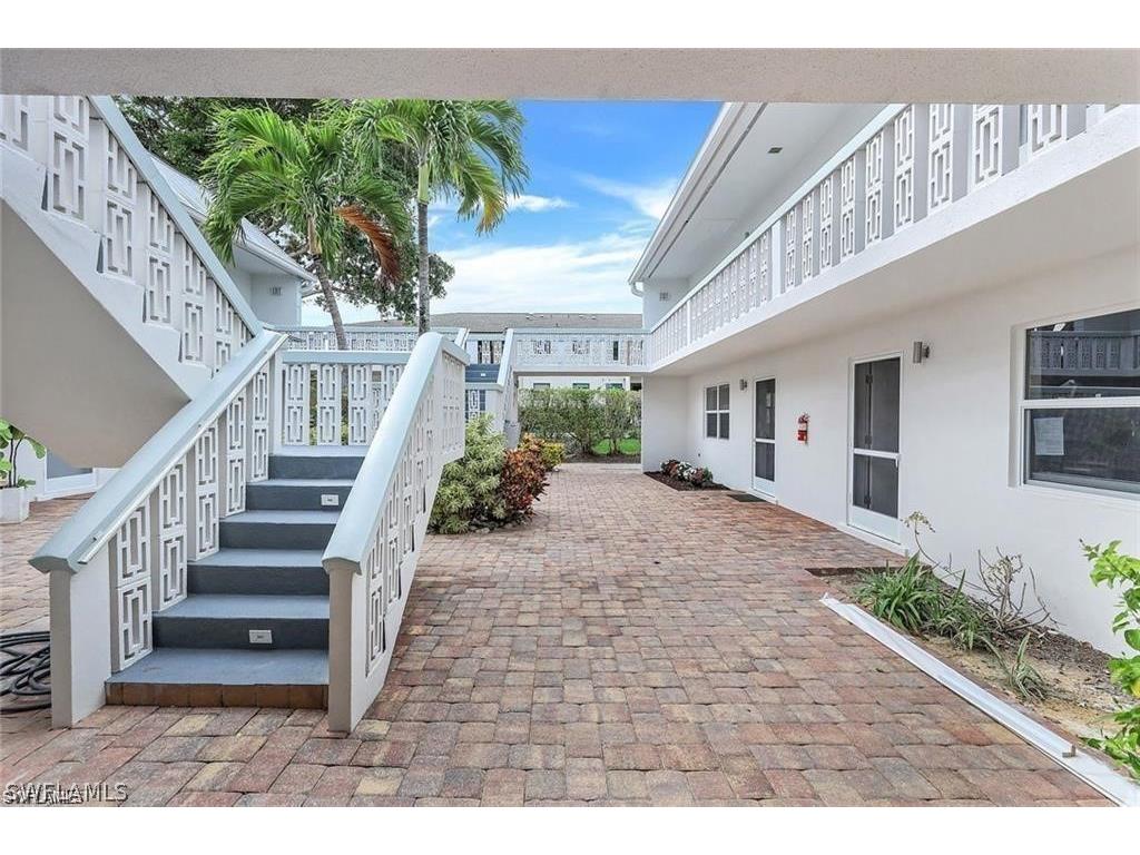780 10th Avenue #5 Naples FL 34102 226006647 image16