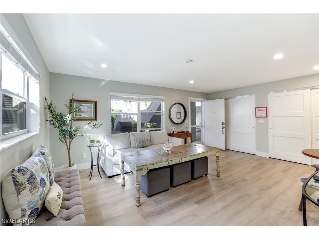 780 10th Avenue #5 Naples FL 34102 226006647 image4