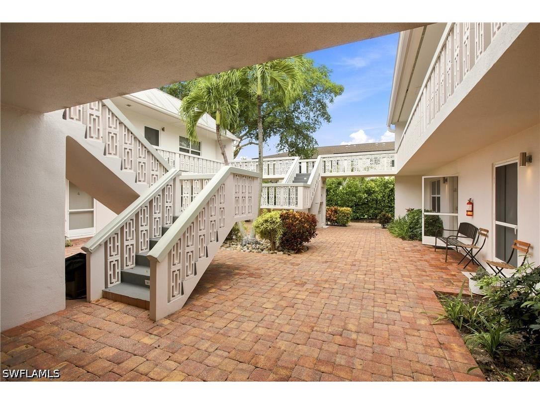 780 10th Avenue S #1 Naples FL 34102 226026018 image10