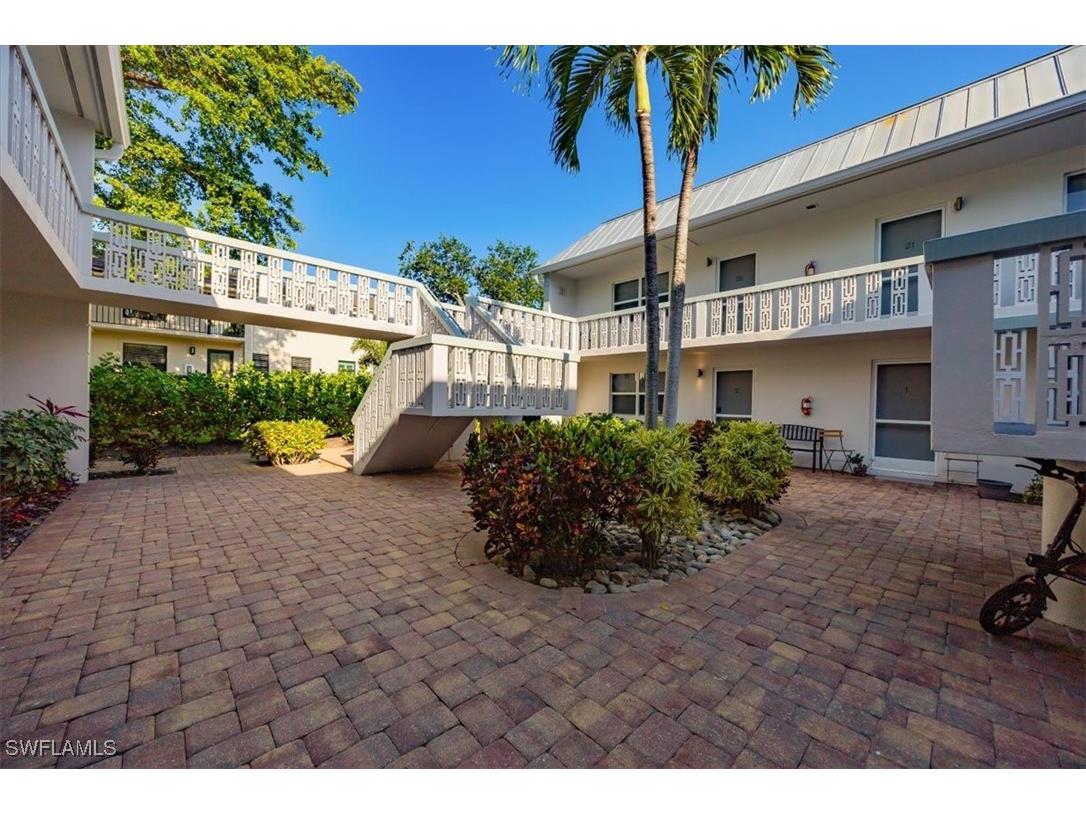 780 10th Avenue S #24 Naples FL 34102 226002273 image2