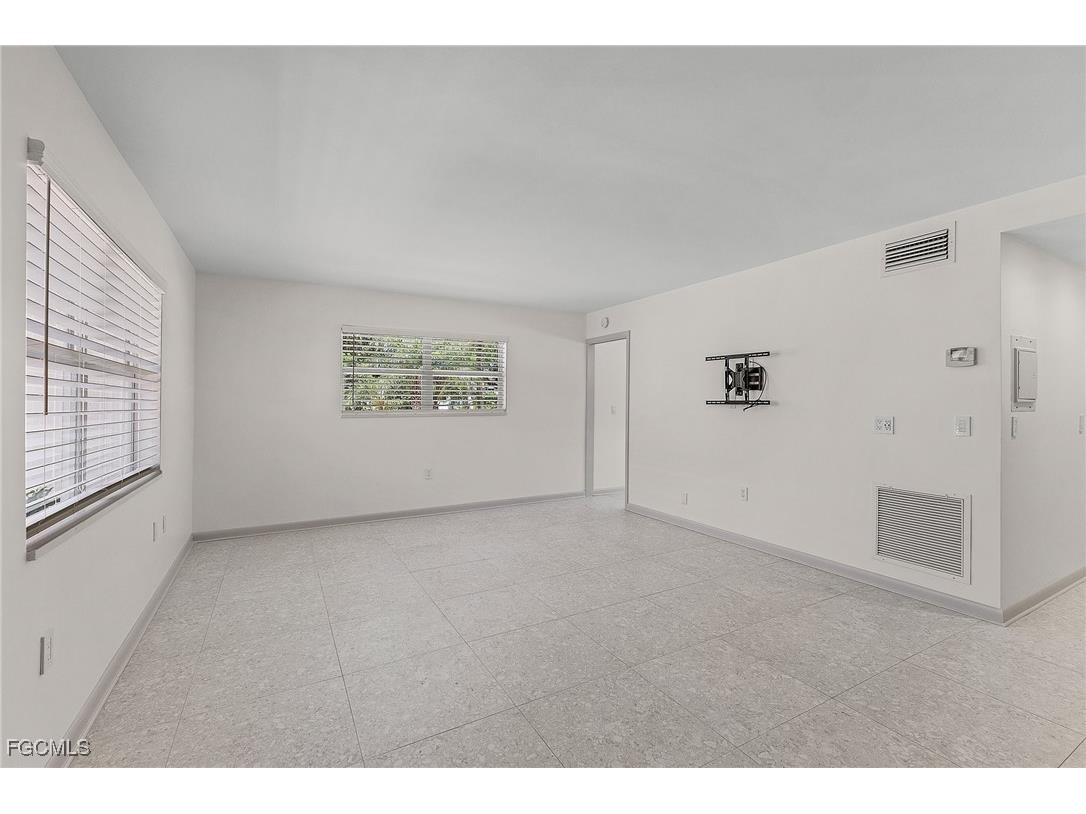 780 10th Avenue S #4 Naples FL 34102 2025025941 image11