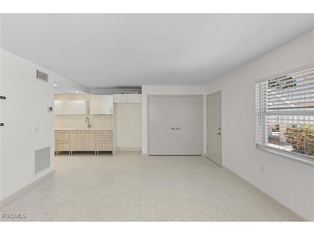 780 10th Avenue S #4 Naples FL 34102 2025025941 image13