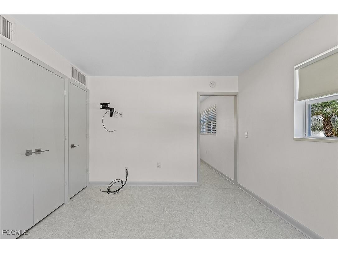 780 10th Avenue S #4 Naples FL 34102 2025025941 image19