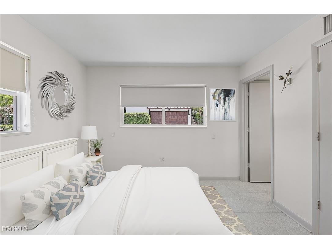 780 10th Avenue S #4 Naples FL 34102 2025025941 image2