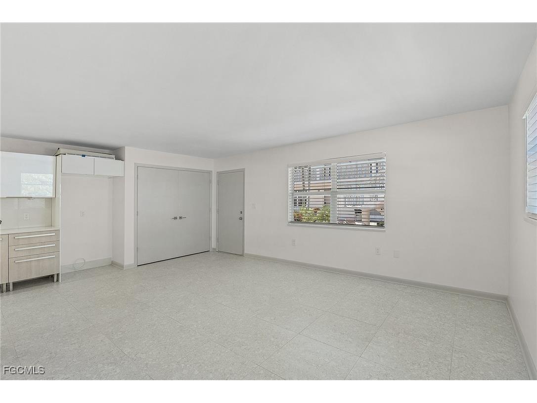 780 10th Avenue S #4 Naples FL 34102 2025025941 image9