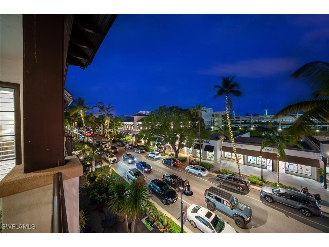 780 5th Avenue S #302 Naples FL 34102 225054195 image2