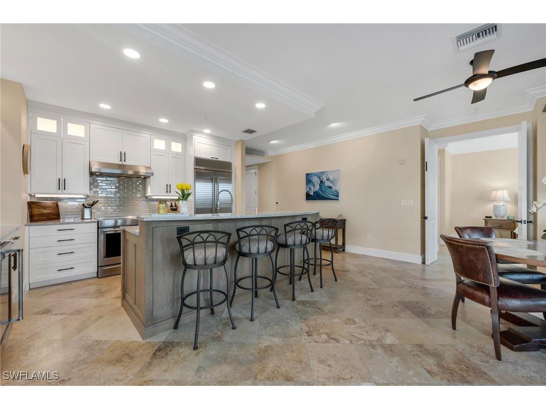 780 5th Avenue S #302 Naples FL 34102 225054195 image5