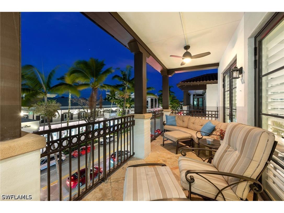 780 5th Avenue S #302 Naples FL 34102 226020003 image1