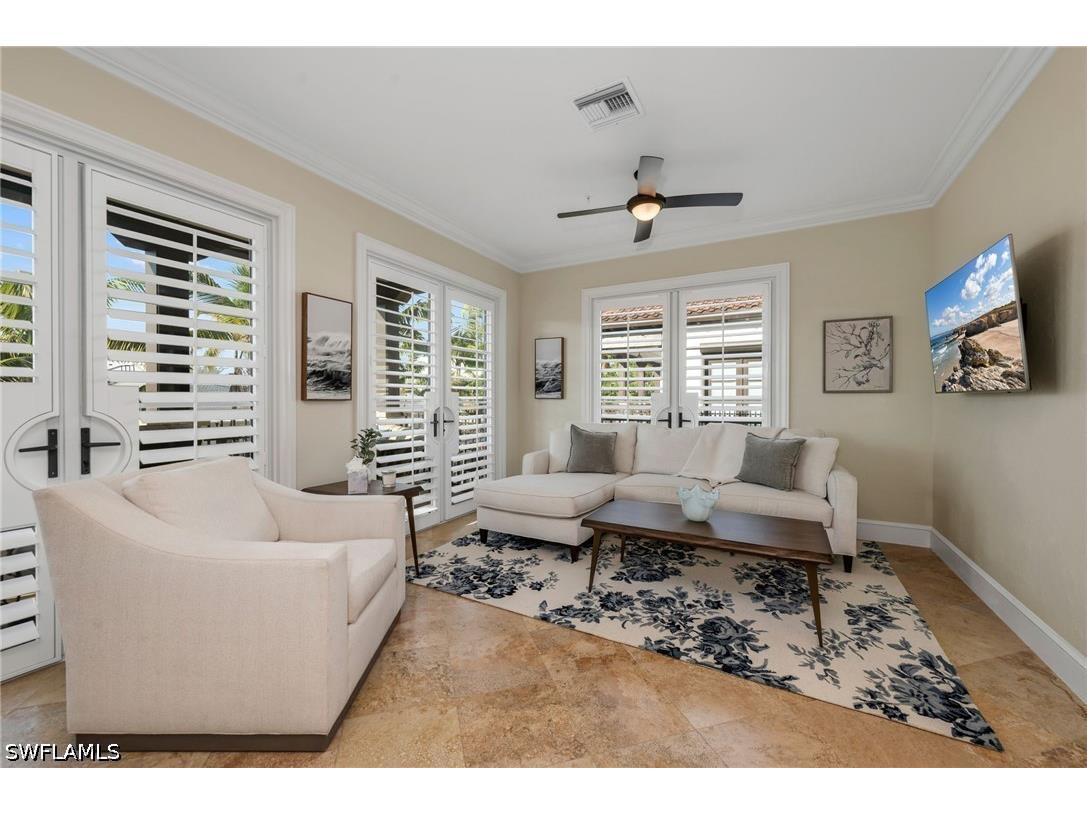 780 5th Avenue S #302 Naples FL 34102 226020003 image9