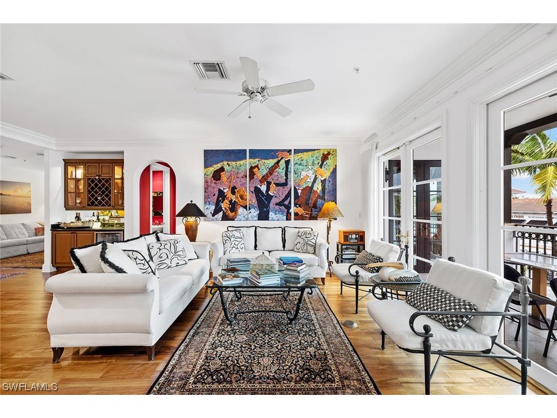 780 5th Avenue S #303 Naples FL 34102 223062885 image1