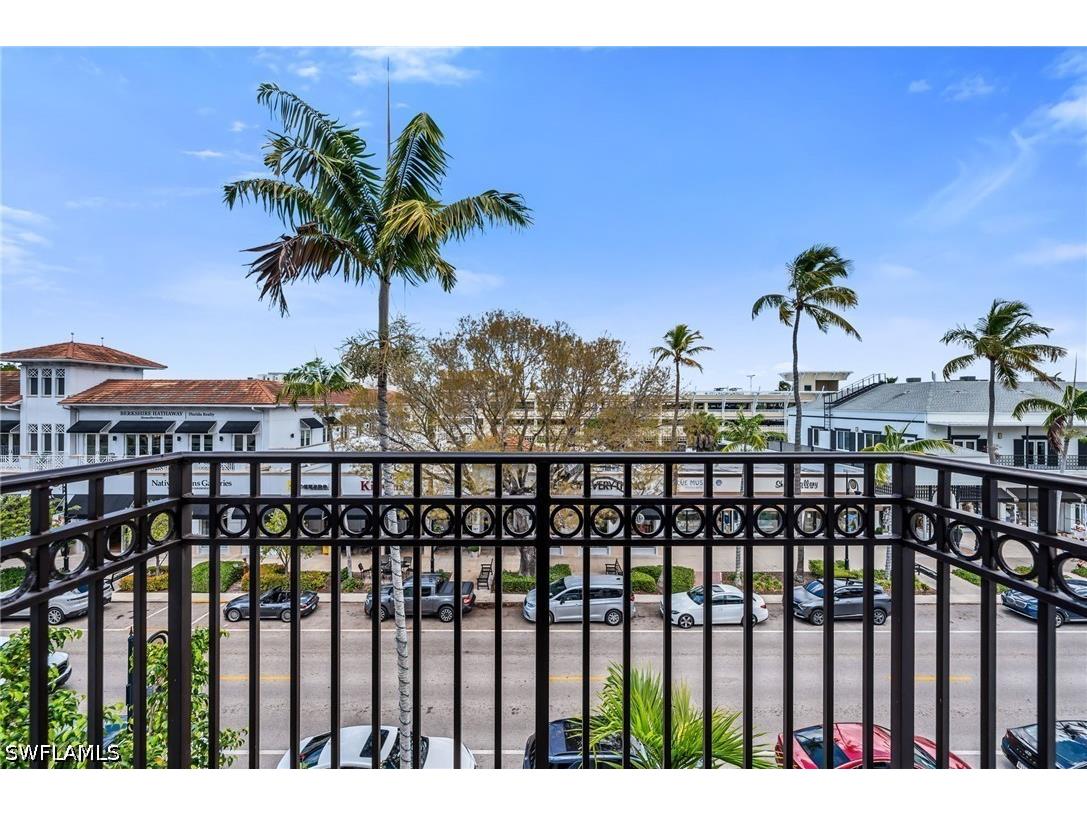 780 5th Avenue S #303 Naples FL 34102 226016440 image14