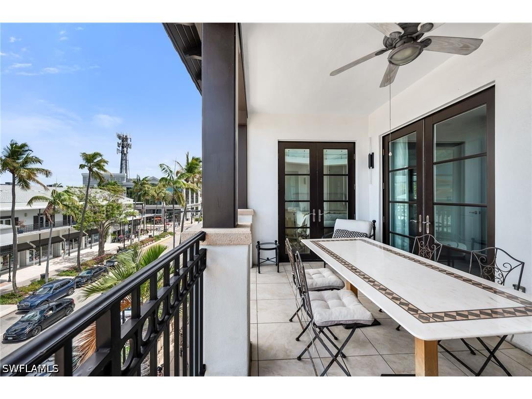 780 5th Avenue S #303 Naples FL 34102 226016440 image19