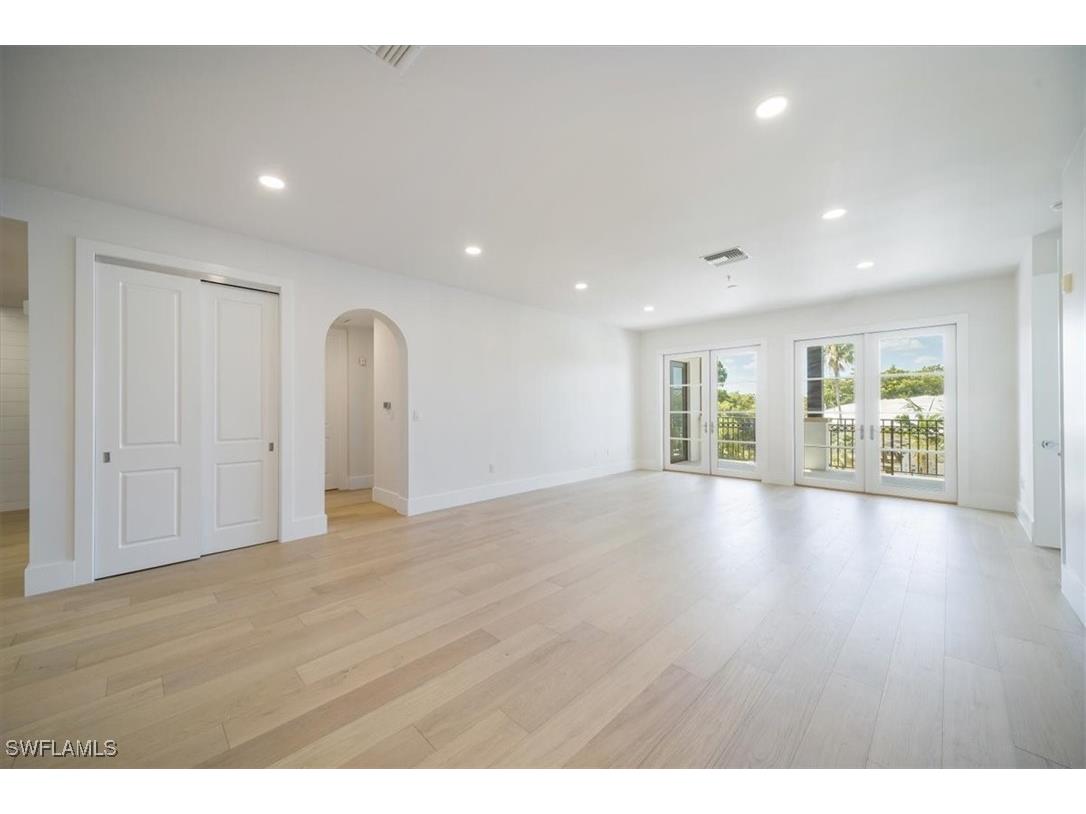 780 5th Avenue S #305 Naples FL 34102 225078901 image10