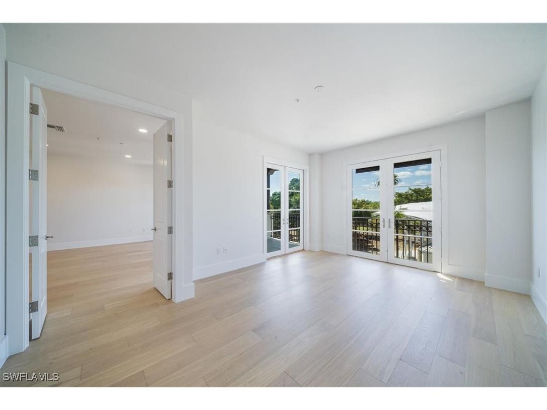 780 5th Avenue S #305 Naples FL 34102 225078901 image11