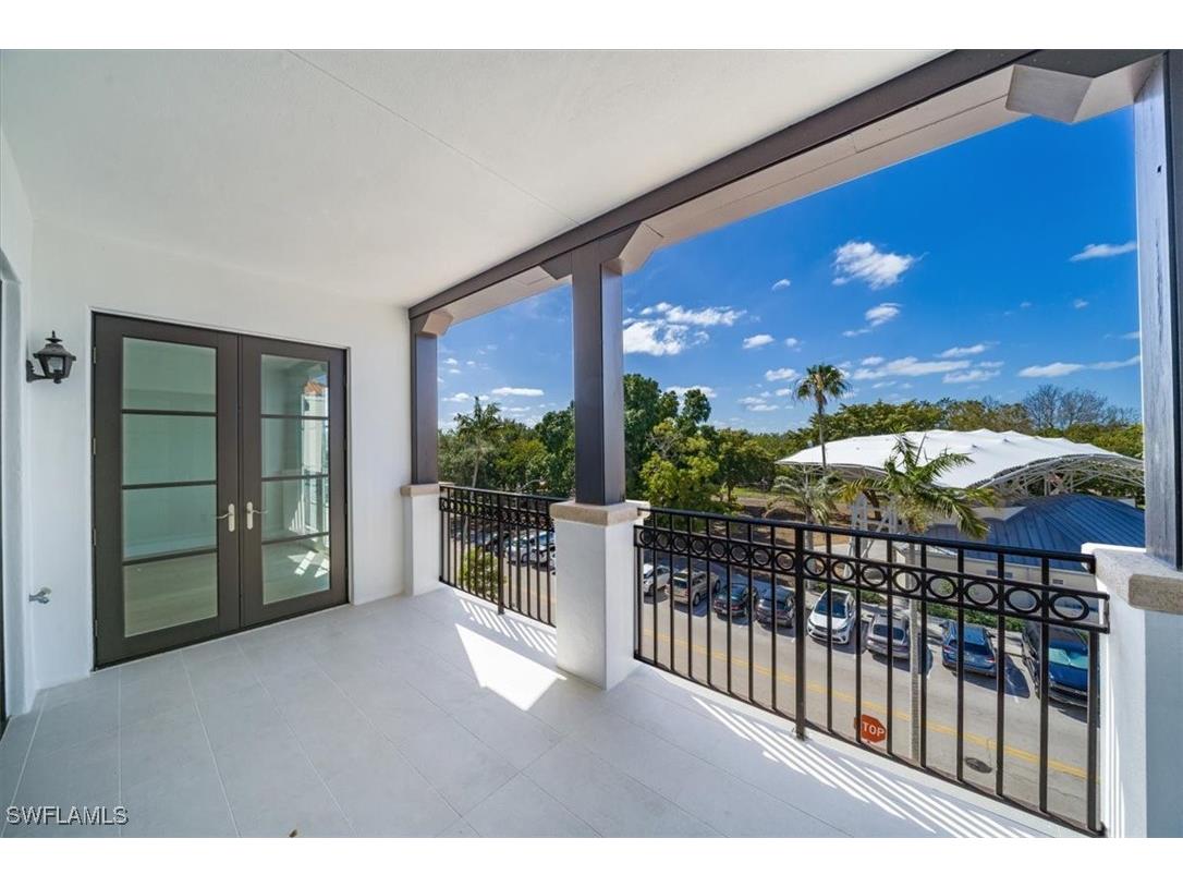 780 5th Avenue S #305 Naples FL 34102 225078901 image12