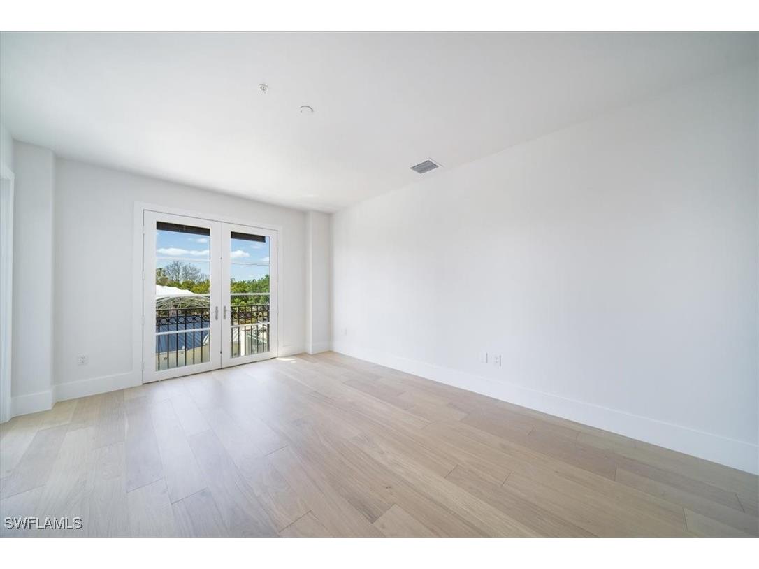 780 5th Avenue S #305 Naples FL 34102 225078901 image13