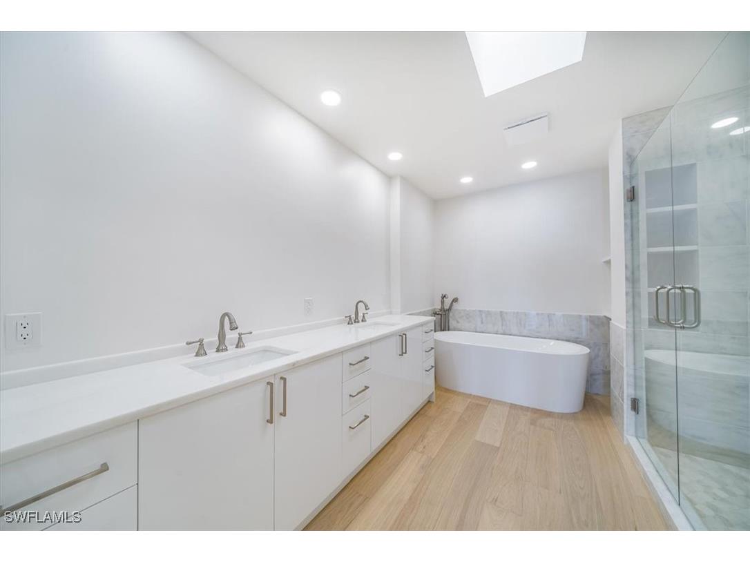 780 5th Avenue S #305 Naples FL 34102 225078901 image15