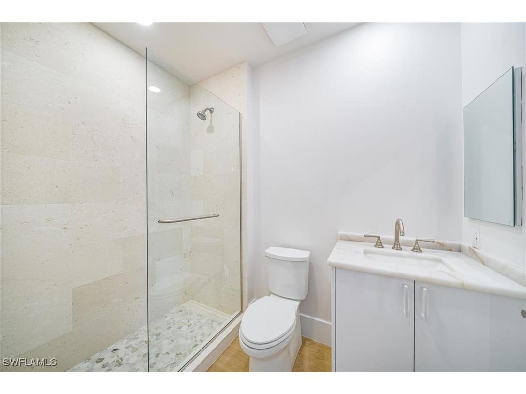 780 5th Avenue S #305 Naples FL 34102 225078901 image19